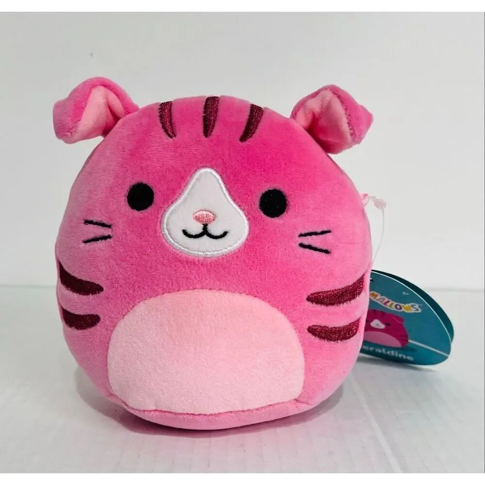 Squishmallows Geraldine The Scottish Fold Cat 5” NWT